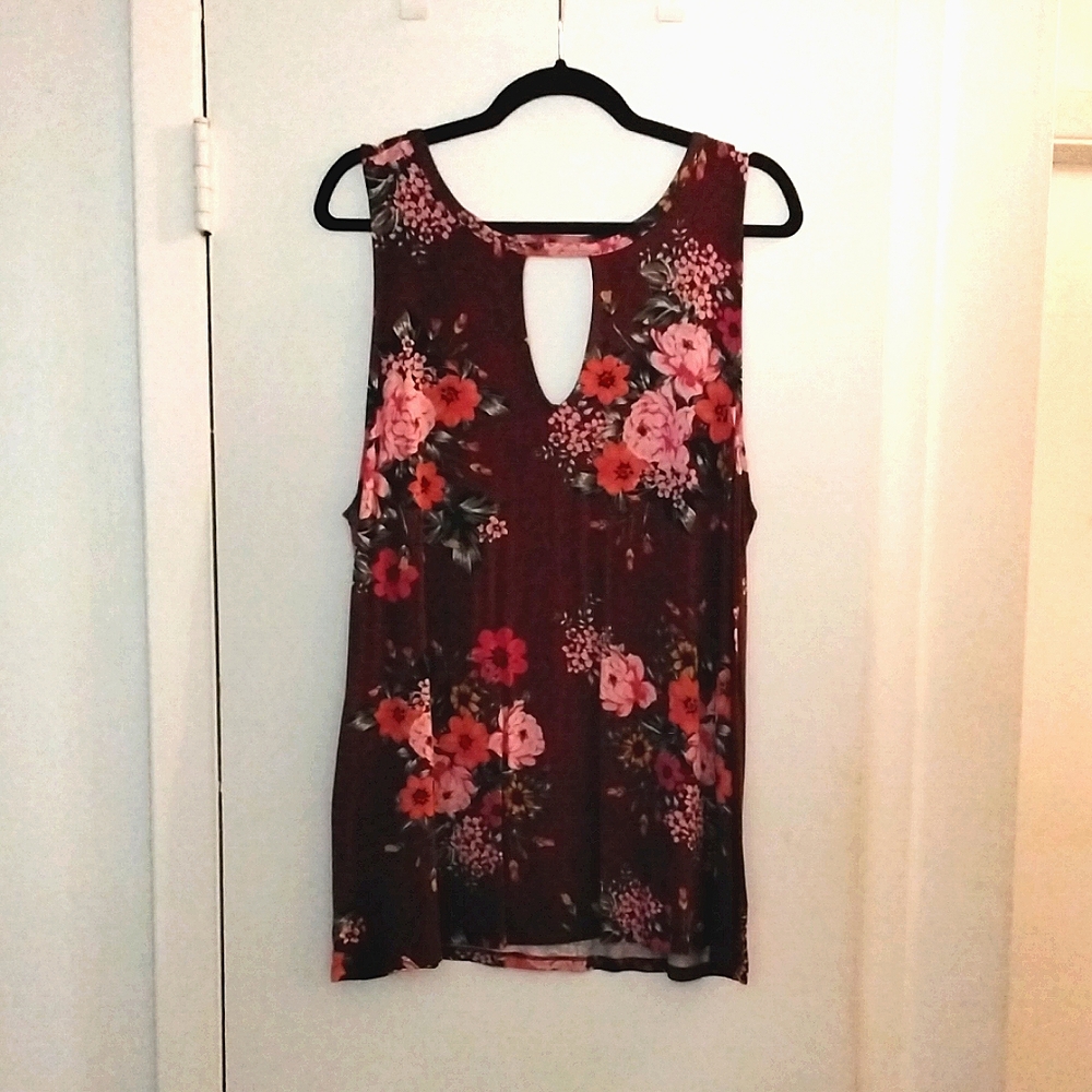 *Torrid* Floral, Keyhole Tank Top, Maroon/Burgundy, 2X